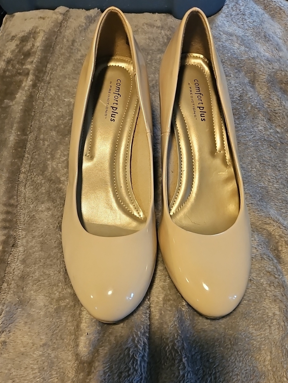 comfort plus by Predictions Beige Patent Round-Toe Heels - Picture 1 of 3